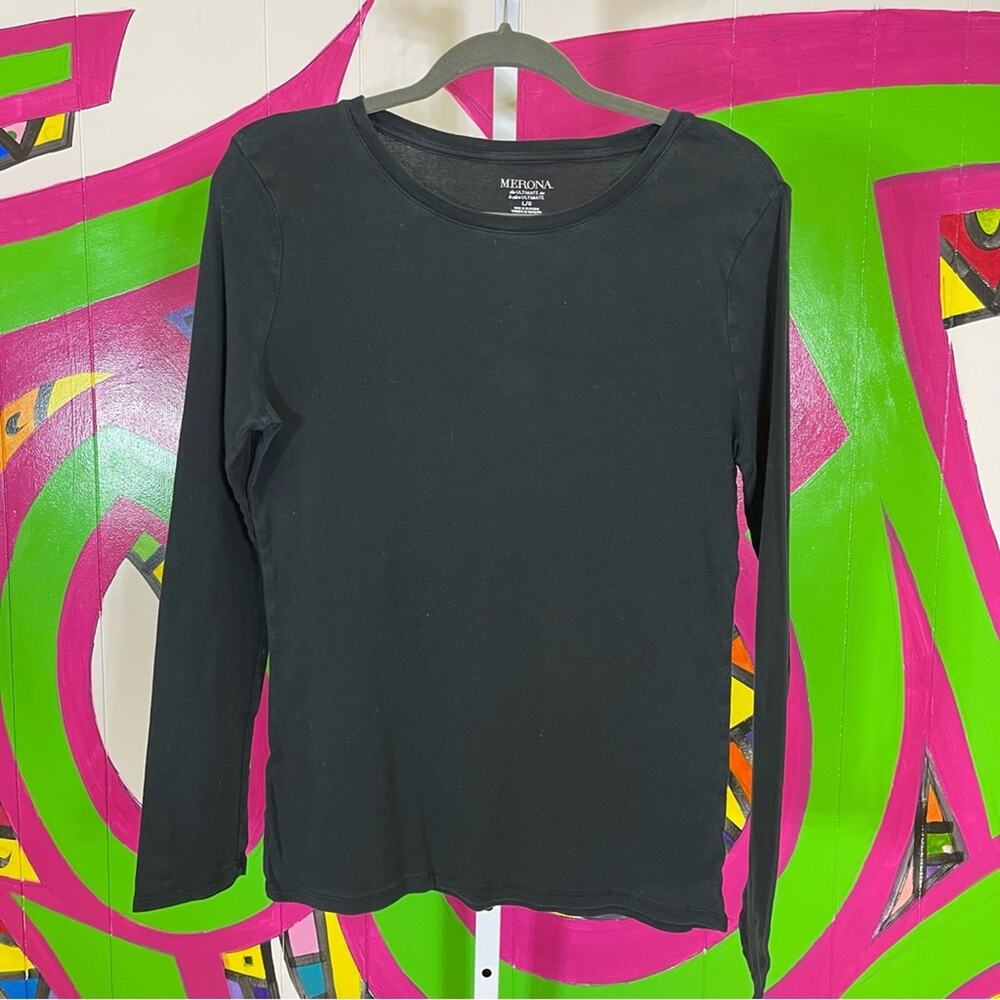 Merona, Women's Black Long Sleeve Top. Size Large. In good used condition!